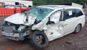 2014 HONDA Odyssey EX-L – 5FNRL5H69EB021572
